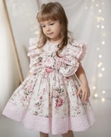 فستان مورد منفوش بتصميم مميز