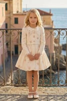 فستان ابيض مورد + جاكيت من ٣ ل ٧ سنوات