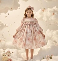 فستان راقي بينك باودر بقماش كوري بشك عالصدر