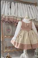 فستان فكتوري بتطريز يدوي