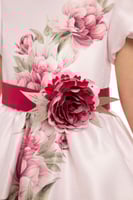 فستان ابيض راقي مع حزام عودي + مع اكسسوار شعر من ٣...