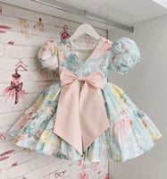 فستان لؤلؤه البحر الراقي