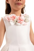 فستان ابيض انيق + طوق شعر من ٣ ل ٧ سنوات