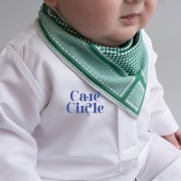 طقم اليوم الوطني | ثوب و مريلة و سبحة