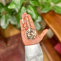 مسباح قرن الغزال بيض حمام