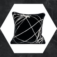 غلاف خدادية أسود مخمل بتطريز