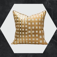 غلاف خدادية ذهبية على شكل شبكي