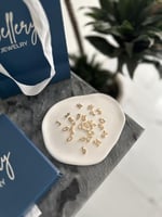 تعليقة حروف سادة