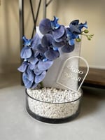 مجموعة بلانكو للاطفال مع فازة اوركيد صناعي