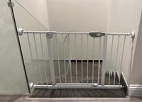 حاجز درج امان للاطفال العرض 150 سم ويتمدد الى 157...