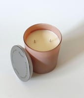 شمعة Magnolia Blossom برائحة زهرة المغنوليا