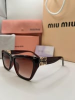 نظارة ماركة ميو ميو