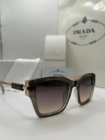 نظارة ماركة برادا