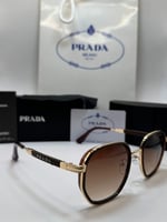 نظارة ماركة برادا