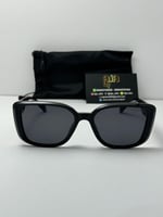 نظارة ماركة بيري بيري