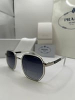 نظارة ماركة برادا