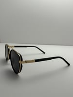 نظارة ماركة هق بوس ايطار ذهبي