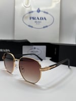 نظارة ماركة برادا