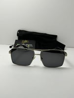 نظارة ماركة بوس