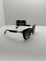 نظارة ماركة شانيل لون اسود فاتح