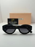 نظارة ماركة ميو ميو