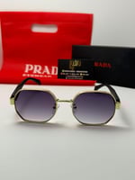 نظارة ماركة برادا