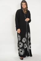 عبايه سوداء مزينه بالورود