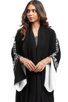 عباية سهرة لف مطرزة بشك فضي على الاكمام