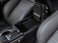 شاحن لاسلكي لكزس NX