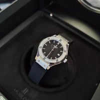 ساعة هوبلت النسائية