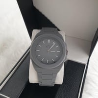 بينون كاربون مطفي رمادي نيو