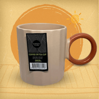 كوب بتصميم مختلف