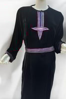 فستان شعبي مع حزام