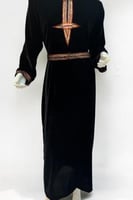 فستان شعبي مع حزام