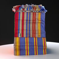 إزار حرير ازرق