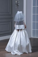 طرحة بعبارة