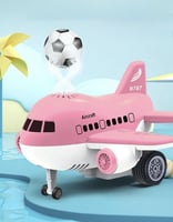 طائرة مع كرة هوائية