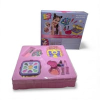 مجموعة ميك اب و طلاء اظافر