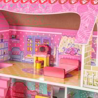 بيت الدمى الخشبي