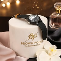 ساعة خشبية نسائية