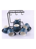 اكواب قهوة سيراميك بألوان هادئة مع أطباق وحامل تجف...