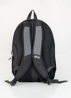 شنطة مدرسية بتصميم إبداعي