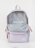 شنطة مدرسية بألوان هادئة جذابة