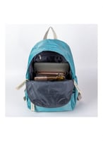 شنطة مدرسية بألوان زاهية متنوعة