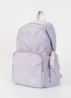 شنطة مدرسية بألوان هادئة جذابة