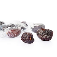 عجوة مغلفة بالحبة