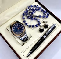 طقم رجالي لون اسود من كاتيرا