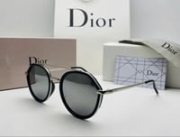 نظاراة ديور فضي كامل