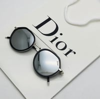 نظاراة ديور فضي كامل