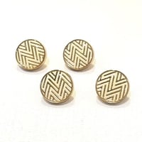 أزرار الثوب رجاليه طق طق طقم 8 حبه - 2319